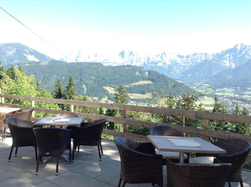 Jufa Hotel Schloss Roethelstein أدمونت المظهر الخارجي الصورة