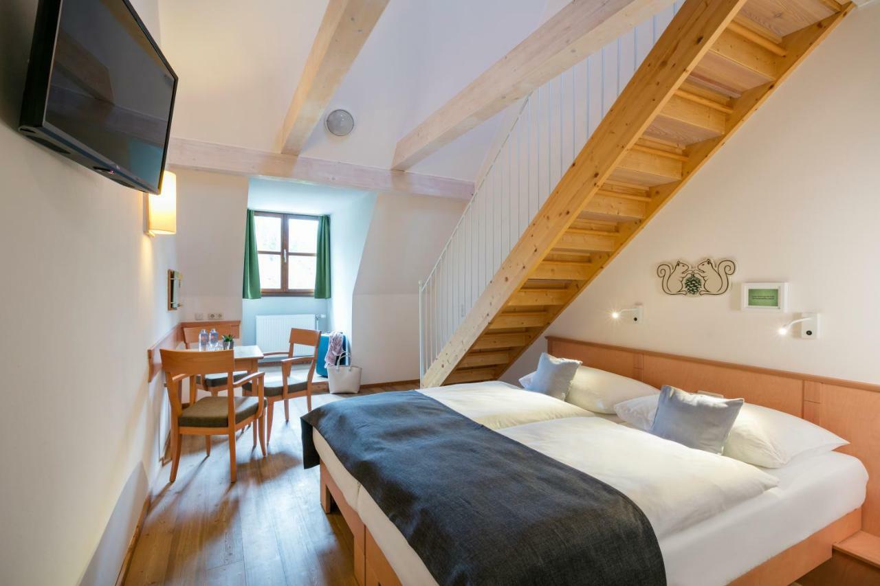 Jufa Hotel Schloss Roethelstein أدمونت المظهر الخارجي الصورة
